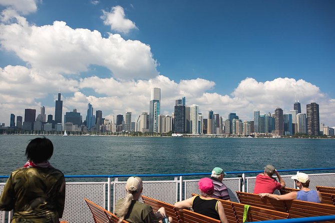 Lake Michigan Skyline Cruise in Chicago - Chicago’s skyline from the open water