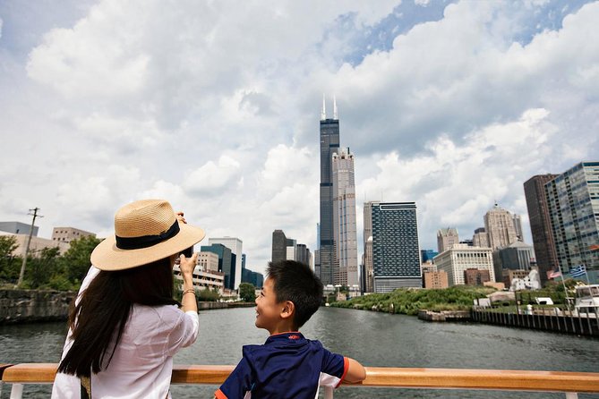 Lake Michigan Skyline Cruise in Chicago - Picking the best time for photos