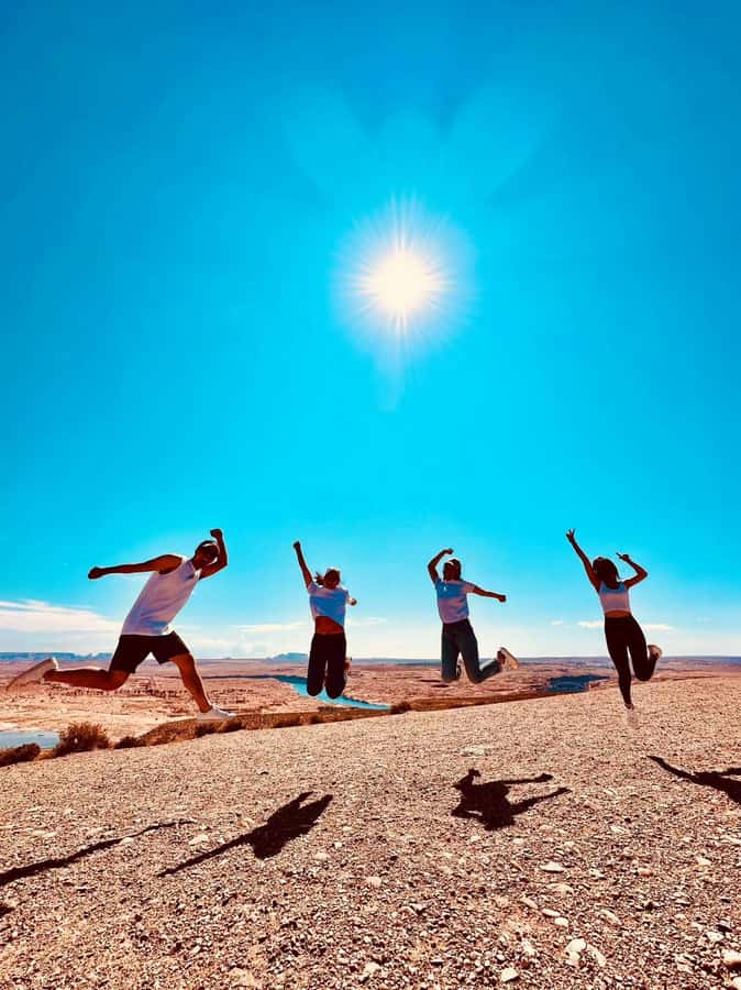 Las Vegas: Antelope Canyon Horseshoe Bend Tour & Lake Powell - The long ride through the Mojave and high desert