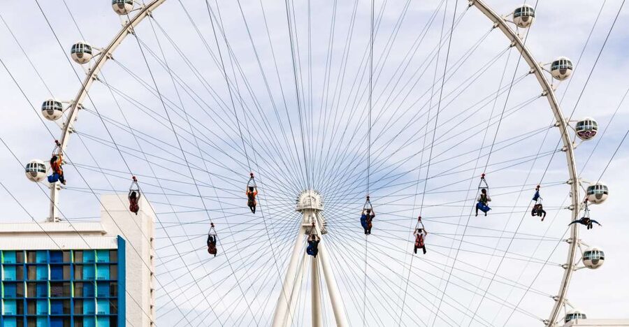 Las Vegas: FLY LINQ Zipline Ticket - Seated or superhero: choosing the right position