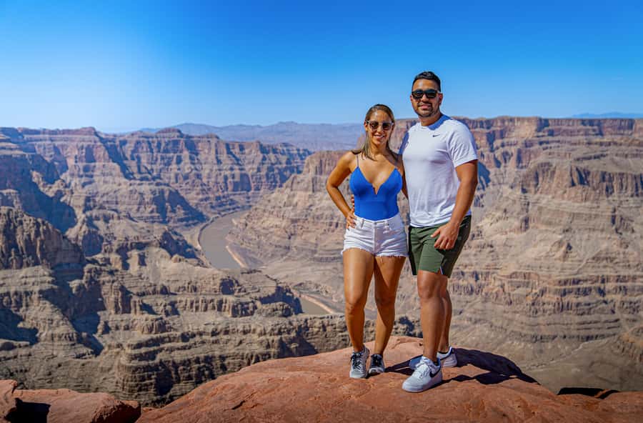 Las Vegas: Grand Canyon West, Hoover Dam & Optional Skywalk - VIP access at Grand Canyon West