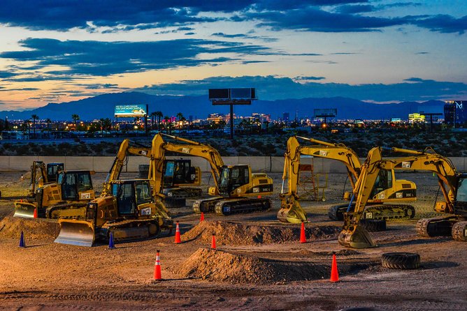 Las Vegas Heavy Equipment Playground: Dig, Push, and Play! - Arriving at Dig This from the Strip