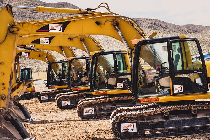 Las Vegas Heavy Equipment Playground: Dig, Push, and Play! - Choosing equipment and matching the activity to your age