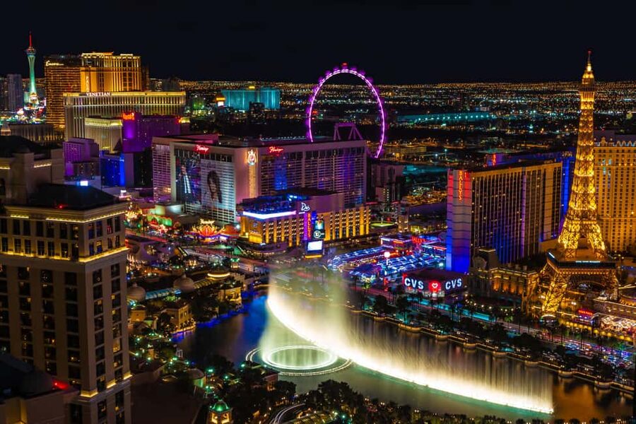 Las Vegas: Helicopter Tour of the Strip with Window Seats - Key points at a glance