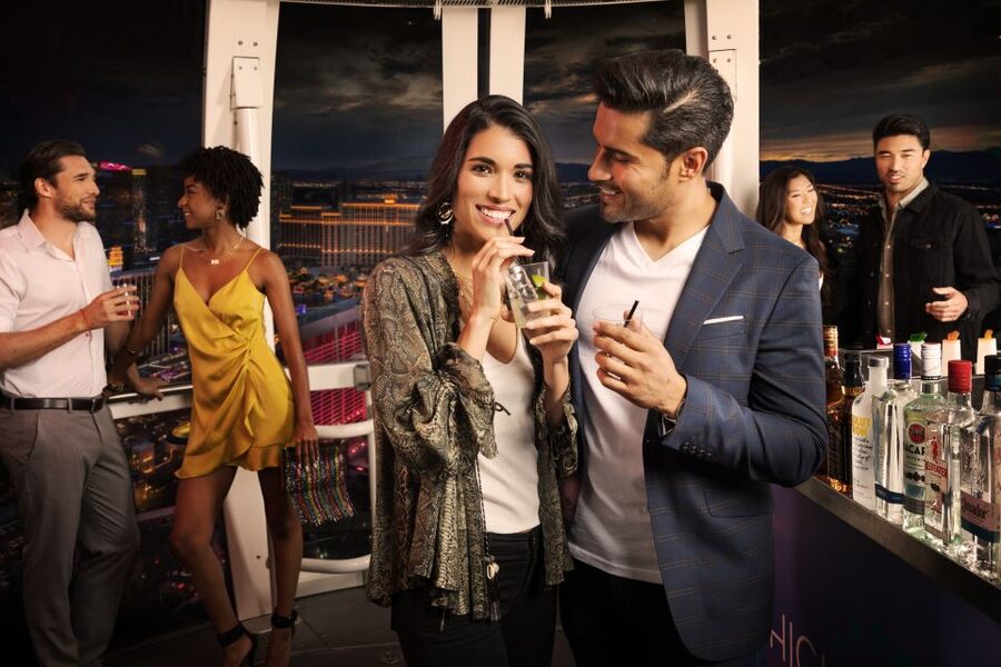 Las Vegas: High Roller Entry Ticket with In-Cabin Open Bar - Choosing daylight, sunset, or the neon-lit night