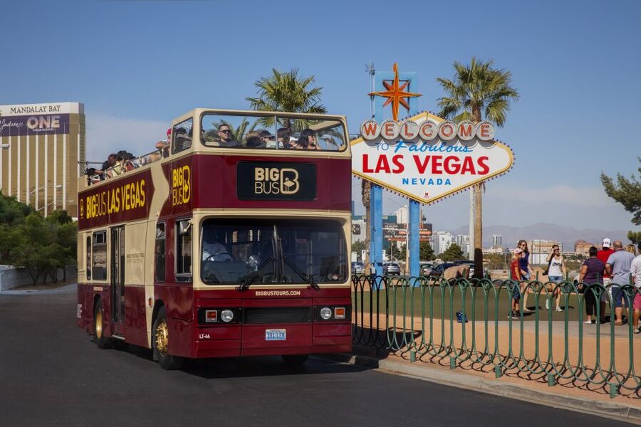 Las Vegas: Hop-on Hop-off Sightseeing Tour by Open-Top Bus - MGM Grand, Bellagio, and the central Strip
