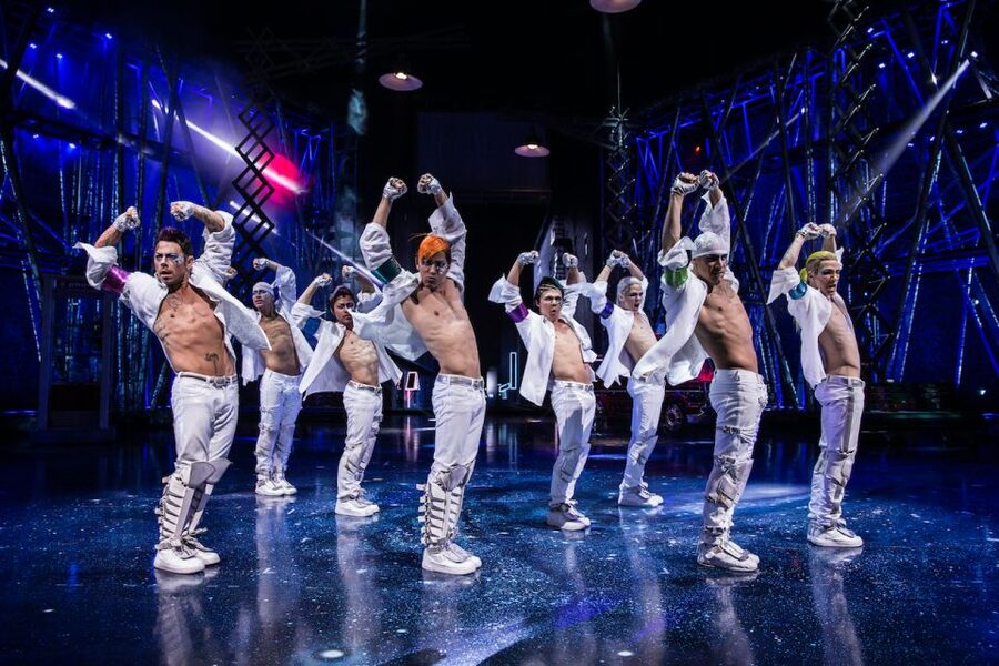 Las Vegas: Michael Jackson ONE by Cirque du Soleil Ticket - The four misfits give the show its heart