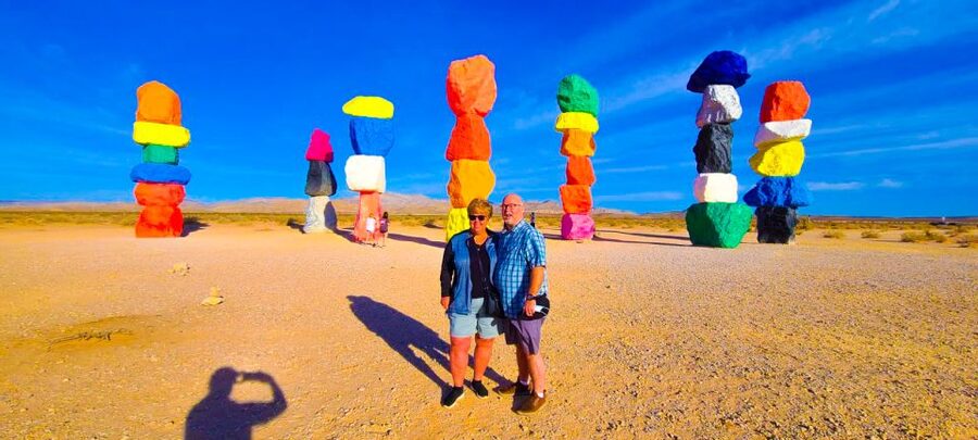 Las Vegas: Mojave Desert, 7 Magic Mountains, Vegas Sign Tour - The Welcome to Fabulous Las Vegas sign