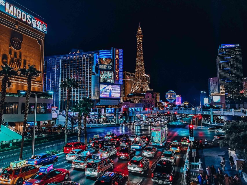Las Vegas: Mojave Desert, 7 Magic Mountains, Vegas Sign Tour - Who should book this experience