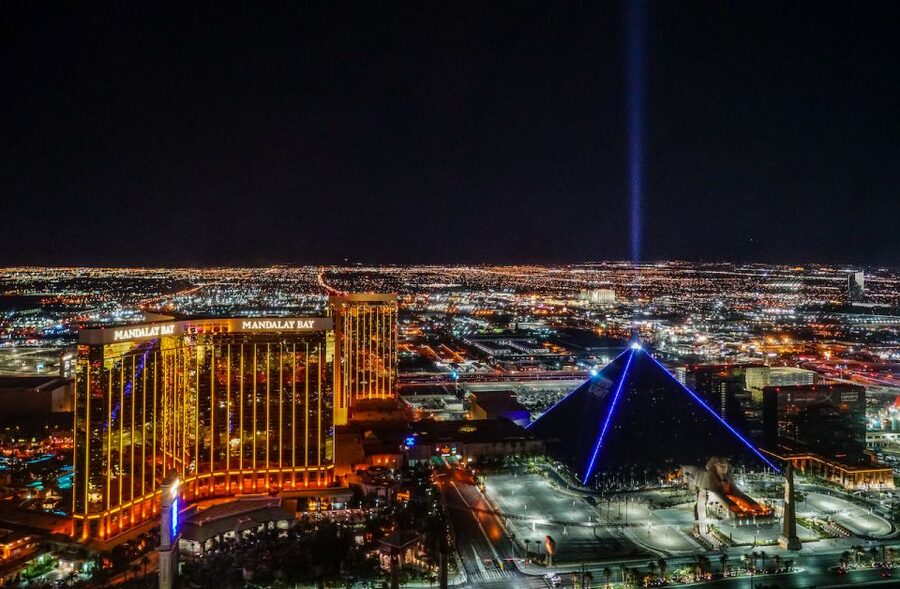 Las Vegas: Night Helicopter Flight over Las Vegas Strip - How much value do you get for $124?