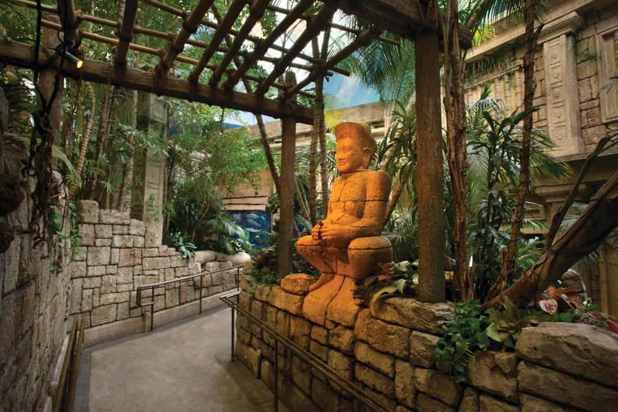 Las Vegas: Shark Reef Aquarium Entry Ticket - Who will enjoy Shark Reef most?