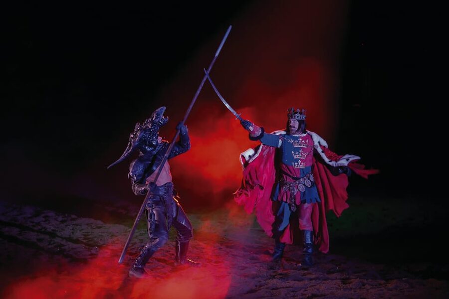 Las Vegas: Tournament of Kings Show at Excalibur - Entering Excalibur’s medieval arena