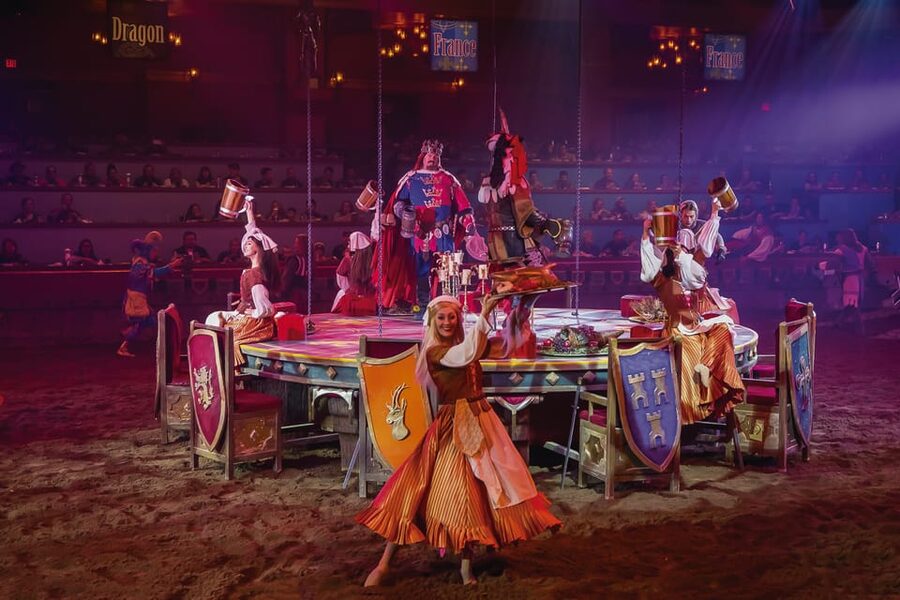 Las Vegas: Tournament of Kings Show at Excalibur - Eating a medieval dinner during the performance
