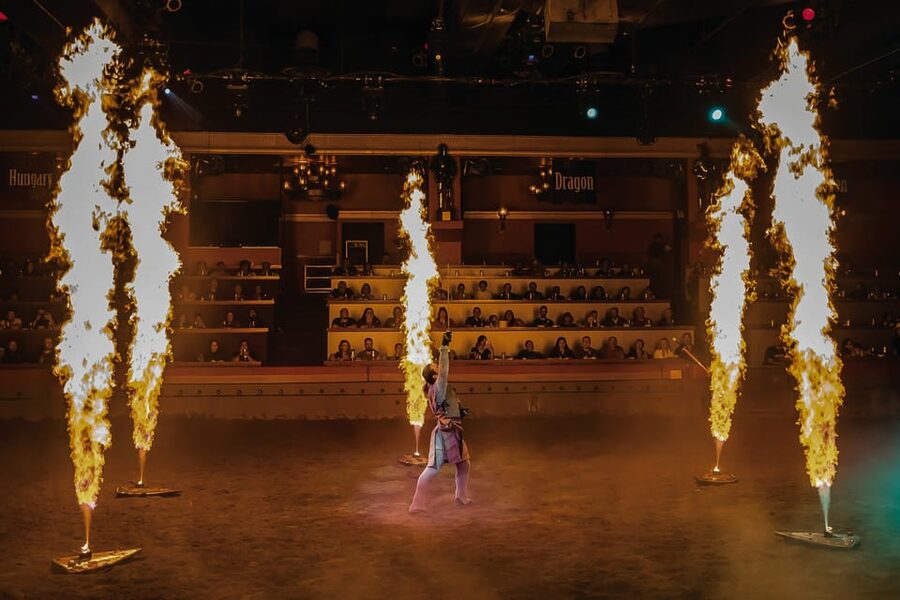 Las Vegas: Tournament of Kings Show at Excalibur - Meal choices and practical food planning