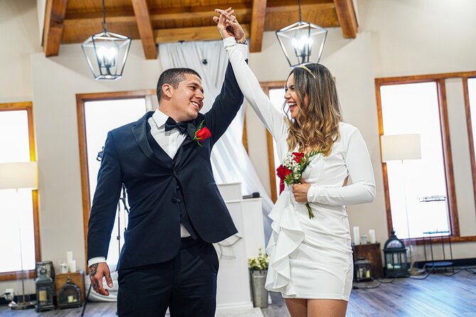Las Vegas Wedding at The Little Vegas Chapel - Should you book The Little Vegas Chapel?