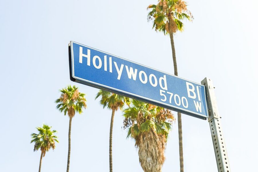 Los Angeles: Hollywood & Celebrity Homes Open-Air Bus Tour - What this two-hour Hollywood tour is really good at