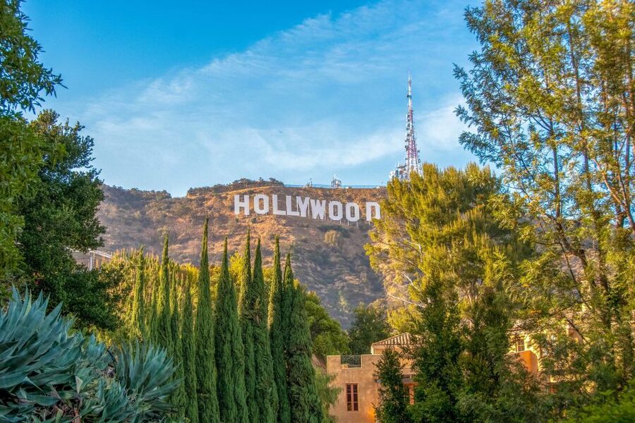 Los Angeles: Hollywood & Celebrity Homes Open-Air Bus Tour - Celebrity homes: fun, but keep the experience in perspective