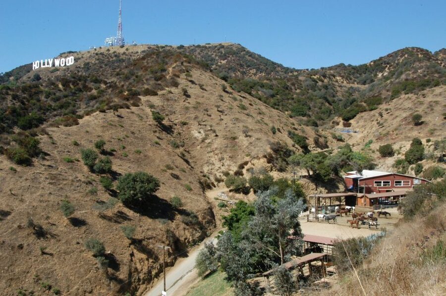 Los Angeles: Mulholland Trail Horseback Riding Tour - Key points at a glance
