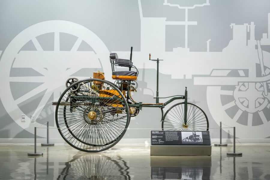 Los Angeles: Petersen Automotive Museum Admission Ticket - Getting there and planning your visit