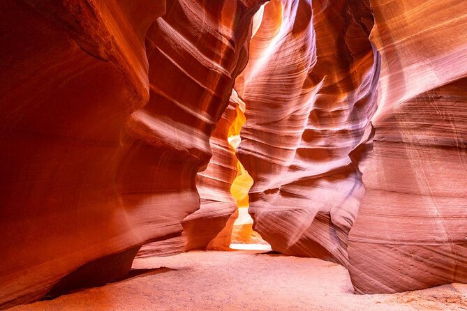 Lower Antelope Canyon Tour Ticket - Entering Lower Antelope Canyon by Ladder