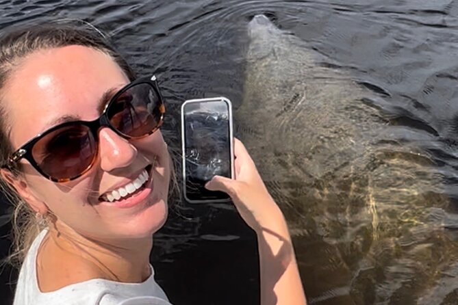Manatee Sightseeing and Wildlife Boat Tour - A close look at Florida wildlife from a six-passenger boat