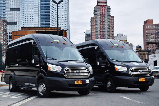 Manhattan to JFK: One Way Shared Departure Transfer - From your Manhattan hotel to JFK