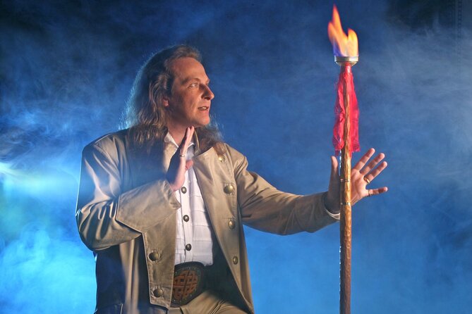 Masters of Magic Show at Las Vegas Magic Theater - Why this small theater changes the magic