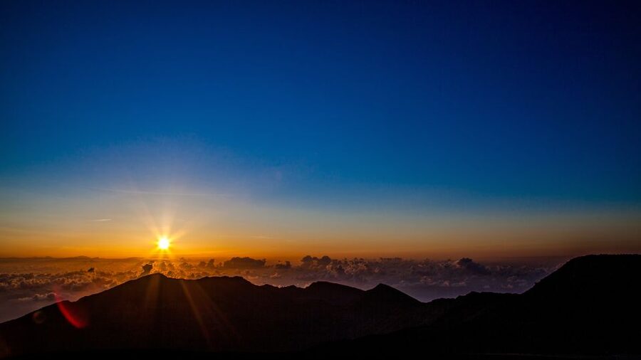 Maui: Haleakala National Park Sunrise Tour - The 2:00 AM pickup and climb to the summit