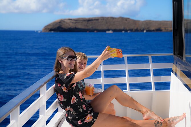 Maui: Molokini and Turtles Luxury Yacht Snorkel - Turtle Town and the search for sea turtles