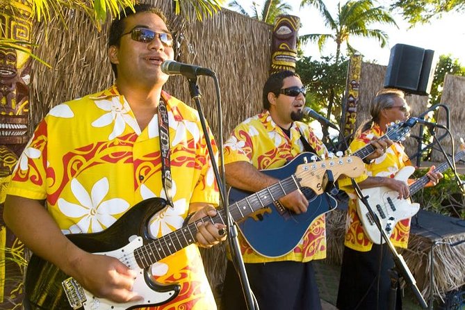 Maui Nui Luau at the Sheraton Maui Resort & Spa - Weather can change the entire evening