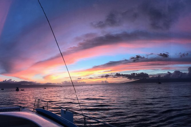 Maui Premium Sunset Dinner Cruise from Ka’anapali Beach - Sunset views along Maui’s west coast