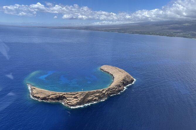Maui -PRIVATE- Air Tour FUN: 3 Islands: (2-5 people): SEE it ALL! - Crossing toward Molokai’s ancient coastline
