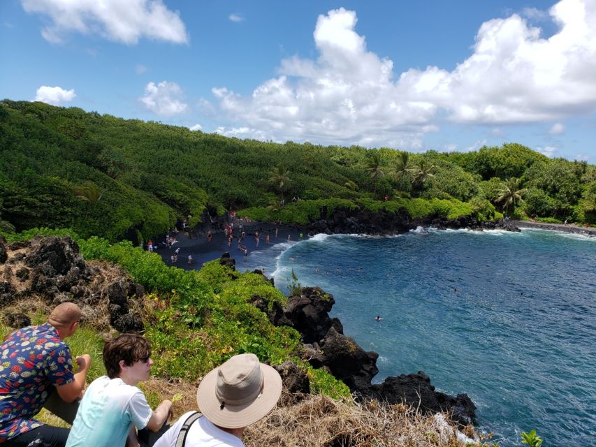 Maui: Road to Hana Adventure with Breakfast & Lunch - The guide can shape the entire day