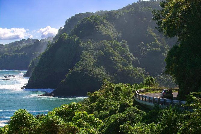 Maui: Road to Hana Adventure with Farm to Table Lunch - Pua‘a Ka‘a offers a waterfall and swimming break