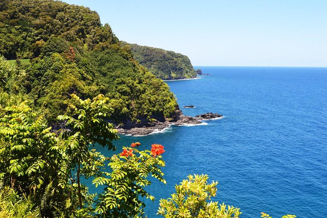 Maui: Road to Hana Luxury Limo-Van Tour with Helicopter Flight - Hana, gardens, waterfalls, and swimming