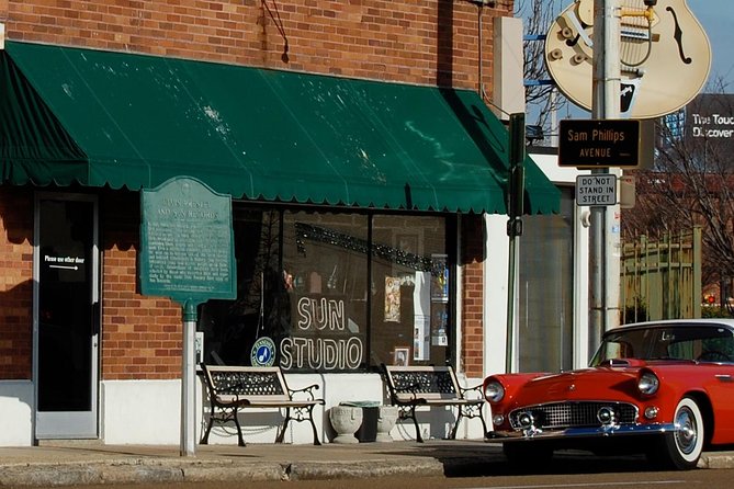 Memphis Mojo Bus Tour - A Singing Guide on Memphis Streets