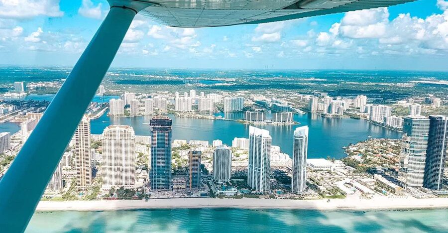 Miami Beach: South Beach Private Airplane Tour with Drinks - Starting at Miami Executive Airport
