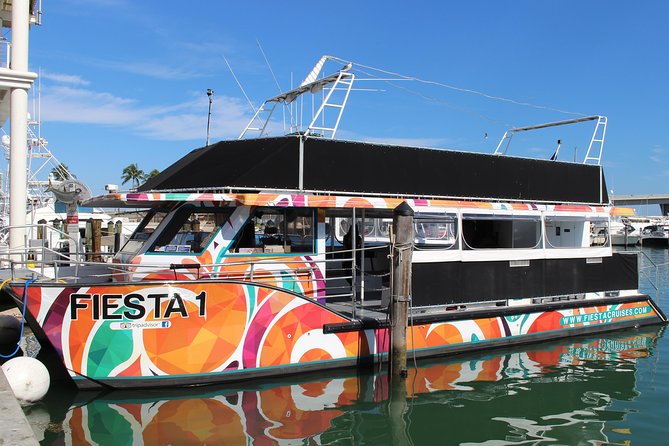 Miami Boat Tour of Celebrity Homes - Starting at Bayside Marketplace and Miamarina