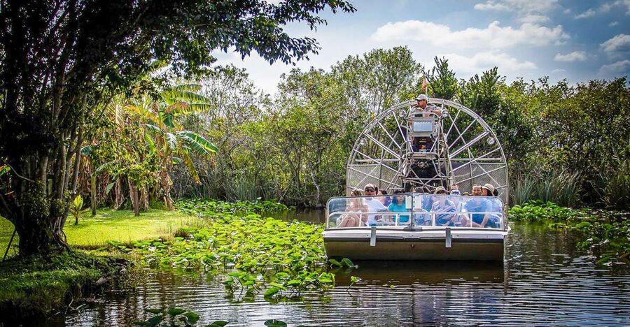 Miami: Everglades Safari Park Airboat Tour - Practical timing and booking advice