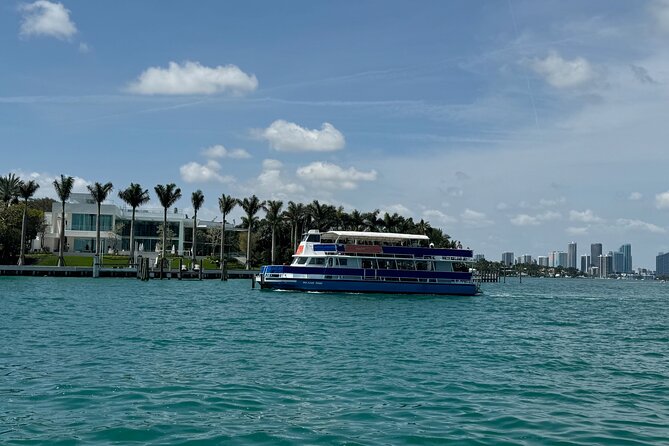 Miami Millionaires Sightseeing Cruise - Venetian Islands and waterfront architecture