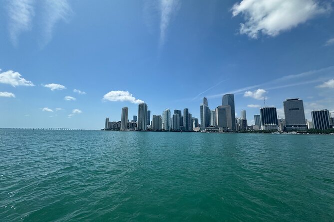 Miami Millionaires Sightseeing Cruise - Mega-yachts, Fisher Island, and PortMiami