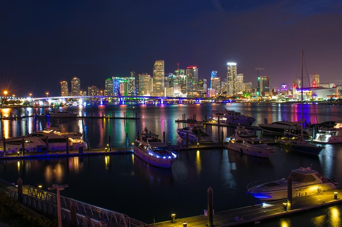 Miami: Open-top Bus Sightseeing Night Tour with Live Guide - What this Miami night tour is really good at