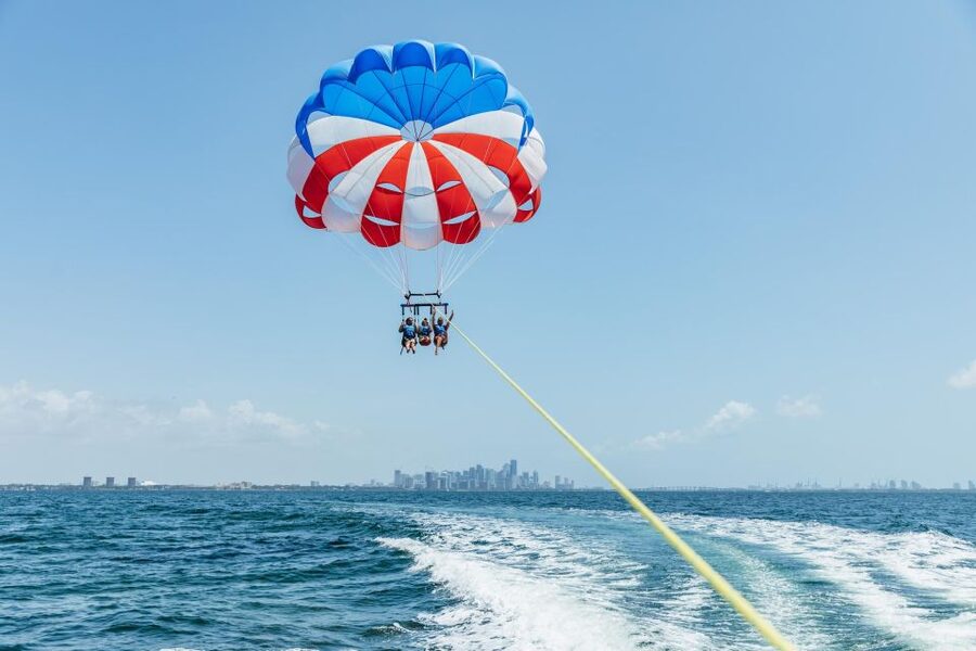 Miami: Parasailing Experience in Biscayne Bay - Starting at Pier 9 in Dinner Key Marina