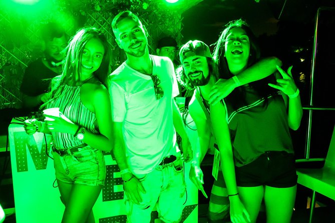 Miami Party Boat Cruise Music & Skyline Views - A low-cost night on Biscayne Bay