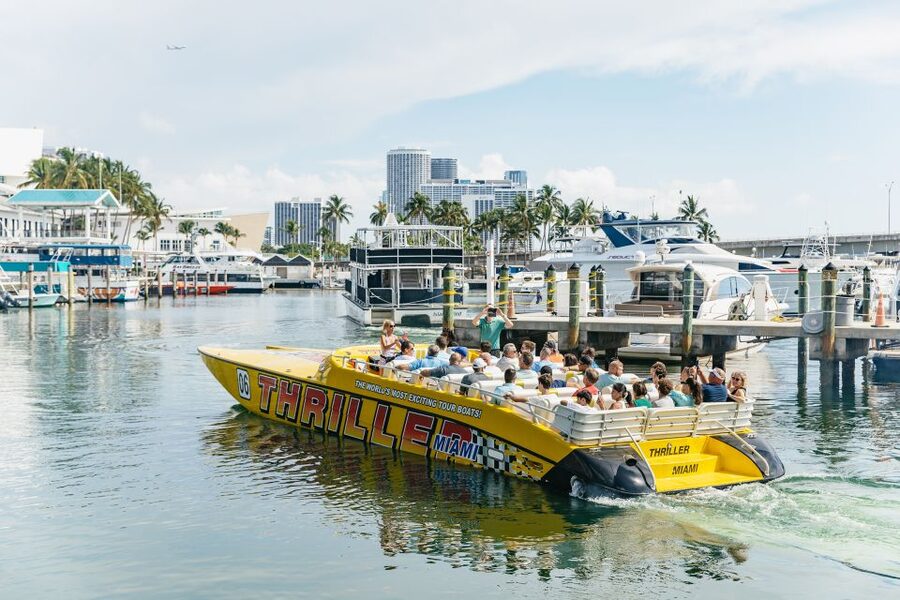 Miami: Sightseeing Speedboat Tour - What the guide adds to the experience