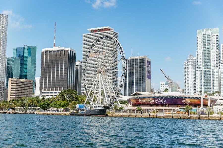 Miami: Sightseeing Speedboat Tour - Comfort, clothing, and staying dry