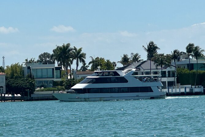 Miami Skyline Boat Cruise Past Millionaire's Homes Optional Stop - Miami Skyline Boat Cruise: Key Points