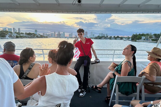Miami Skyline Boat Cruise Past Millionaire's Homes Optional Stop - Star Island and the Al Capone Connection