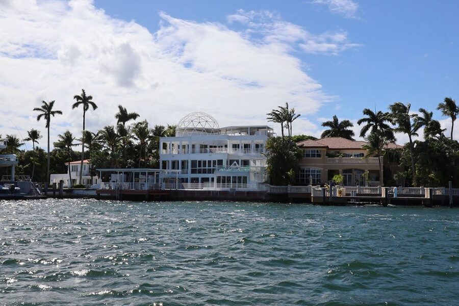 Miami Skyline Cruise of Millionaire Homes - Who should book this Miami cruise?