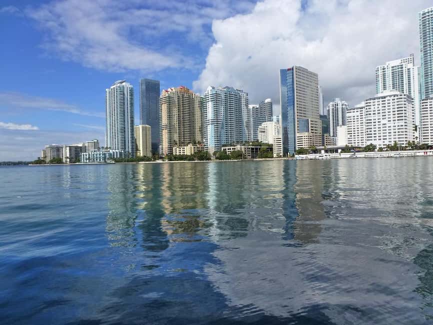 Miami Skyline Cruise of Millionaire Homes - Downtown Miami and Brickell from the bay